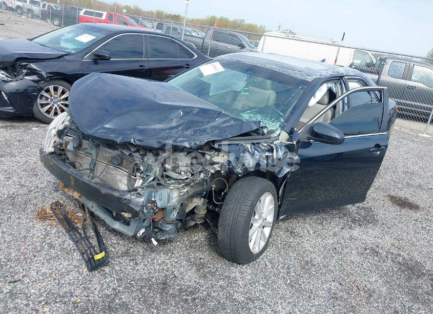 Photo 2 of 2013 Toyota Camry HYBRID XLE (VIN 4T1BD1FK5DU076612)