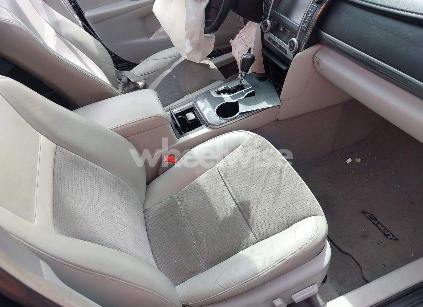 Photo 5 of 2013 Toyota Camry HYBRID XLE (VIN 4T1BD1FK5DU076612)