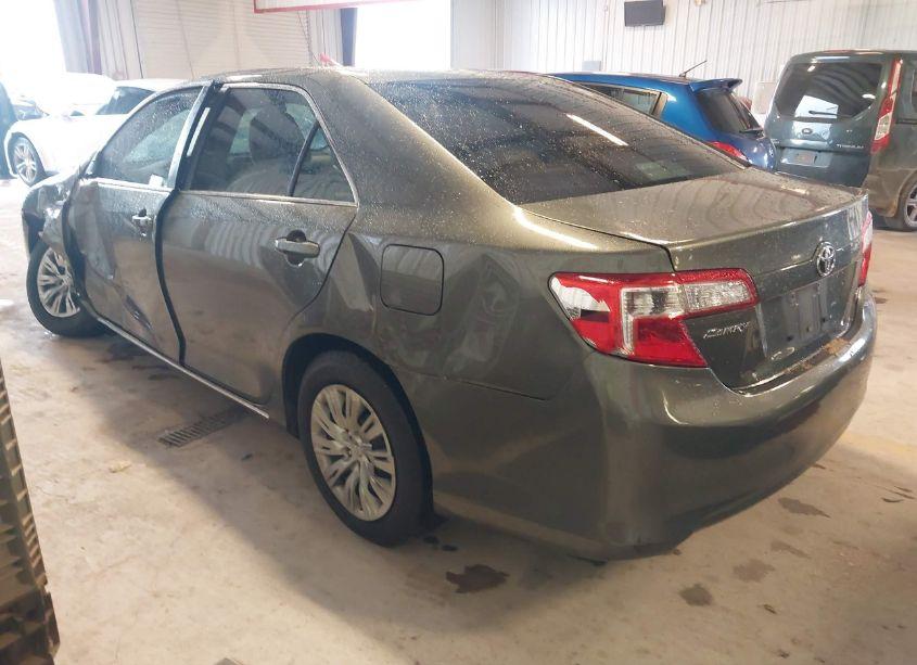 Photo 3 of 2014 Toyota Camry HYBRID LE (VIN 4T1BD1FK5EU101977)