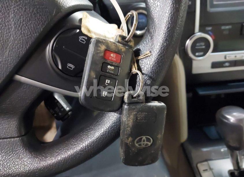 Photo 11 of 2014 Toyota Camry HYBRID LE (VIN 4T1BD1FK5EU105432)