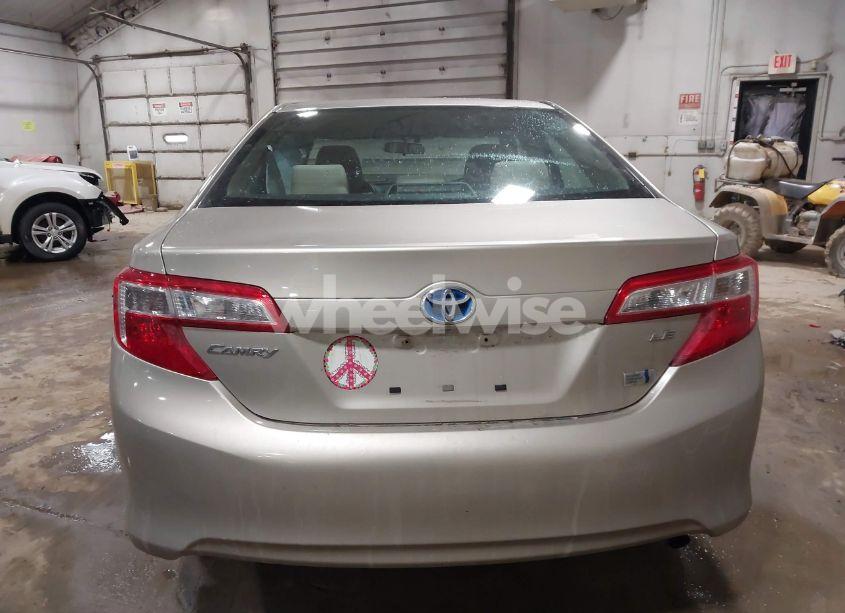 Photo 16 of 2014 Toyota Camry HYBRID LE (VIN 4T1BD1FK5EU105432)