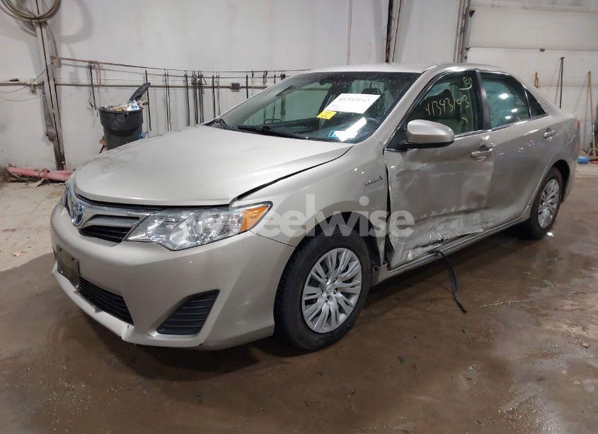 Photo 2 of 2014 Toyota Camry HYBRID LE (VIN 4T1BD1FK5EU105432)