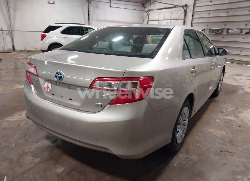 Photo 4 of 2014 Toyota Camry HYBRID LE (VIN 4T1BD1FK5EU105432)