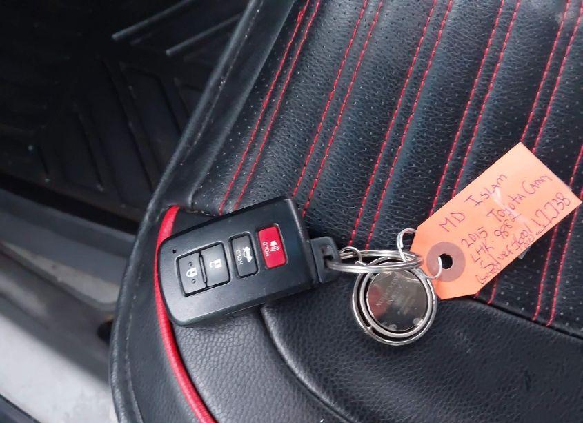 Photo 11 of 2015 Toyota Camry HYBRID LE (VIN 4T1BD1FK5FU146516)