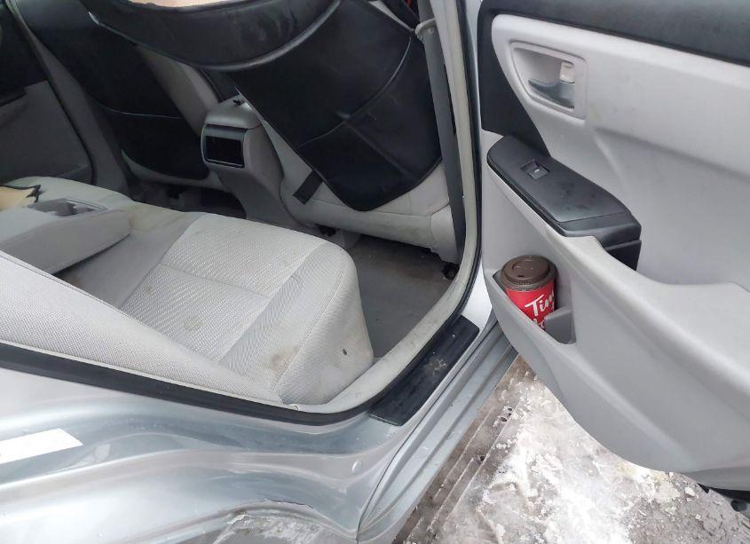 Photo 8 of 2015 Toyota Camry HYBRID LE (VIN 4T1BD1FK5FU146516)