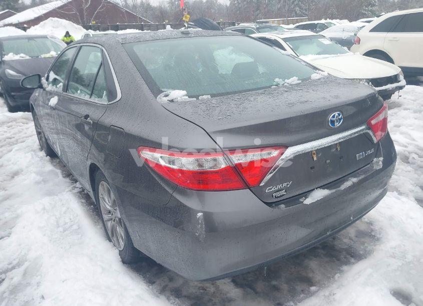 Photo 3 of 2015 Toyota Camry HYBRID XLE (VIN 4T1BD1FK5FU154177)