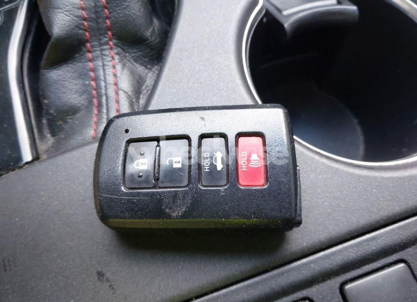 Photo 11 of 2015 Toyota Camry HYBRID SE (VIN 4T1BD1FK5FU166653)