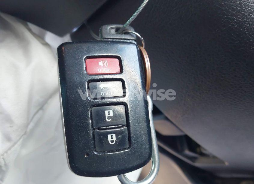 Photo 11 of 2015 Toyota Camry HYBRID LE (VIN 4T1BD1FK5FU170038)