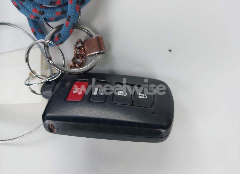 Photo 11 of 2016 Toyota Camry HYBRID LE (VIN 4T1BD1FK5GU186354)