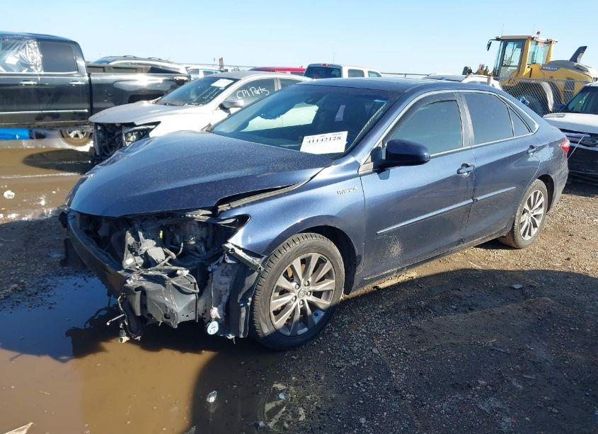 Photo 2 of 2016 Toyota Camry HYBRID XLE (VIN 4T1BD1FK5GU200530)