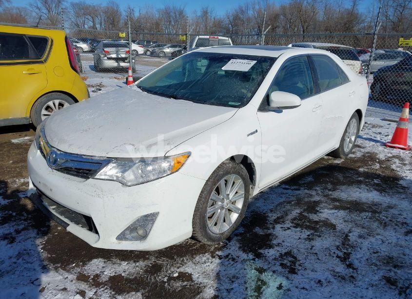 Photo 2 of 2012 Toyota Camry HYBRID XLE (VIN 4T1BD1FK6CU009757)