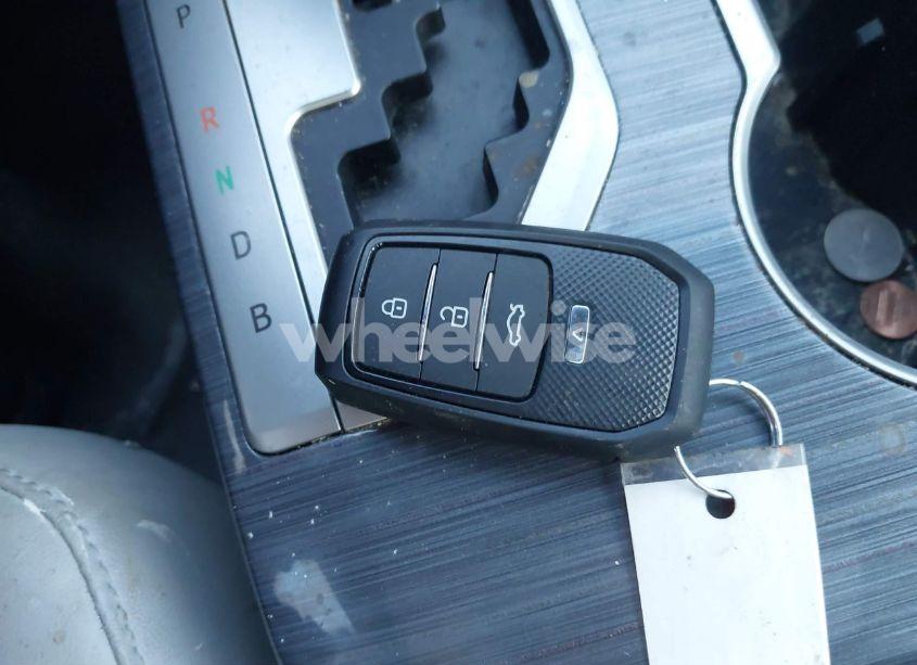 Photo 11 of 2012 Toyota Camry HYBRID XLE (VIN 4T1BD1FK6CU012660)