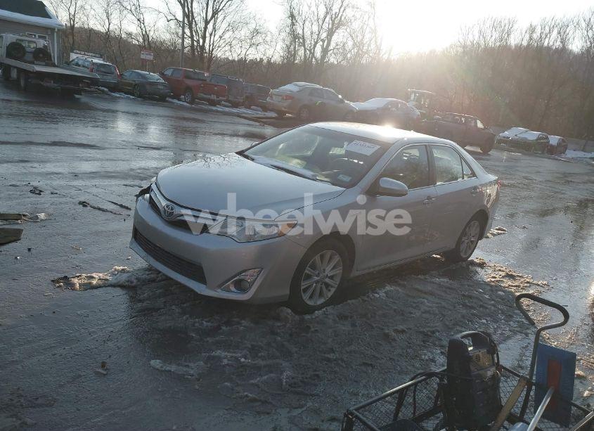 Photo 2 of 2012 Toyota Camry HYBRID XLE (VIN 4T1BD1FK6CU012660)