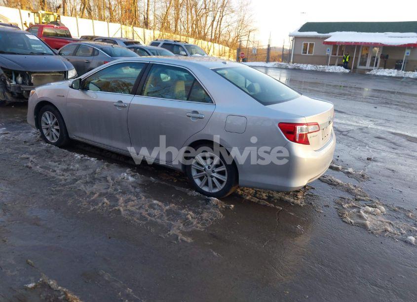 Photo 3 of 2012 Toyota Camry HYBRID XLE (VIN 4T1BD1FK6CU012660)