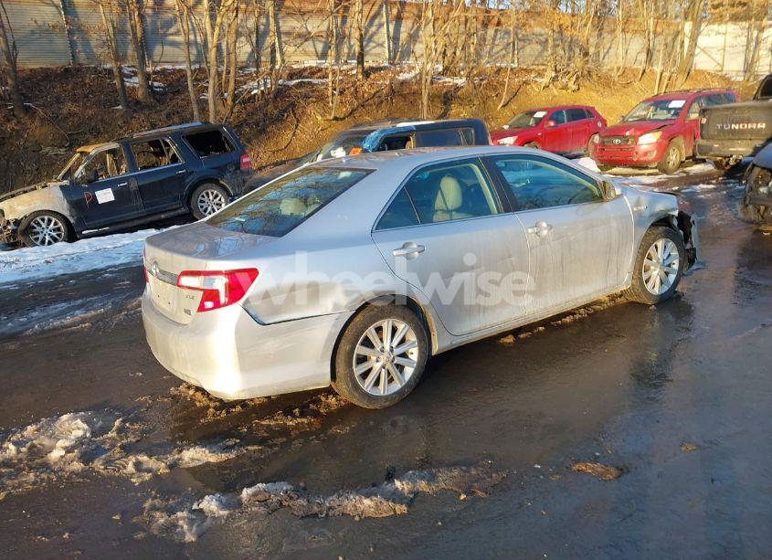 Photo 4 of 2012 Toyota Camry HYBRID XLE (VIN 4T1BD1FK6CU012660)