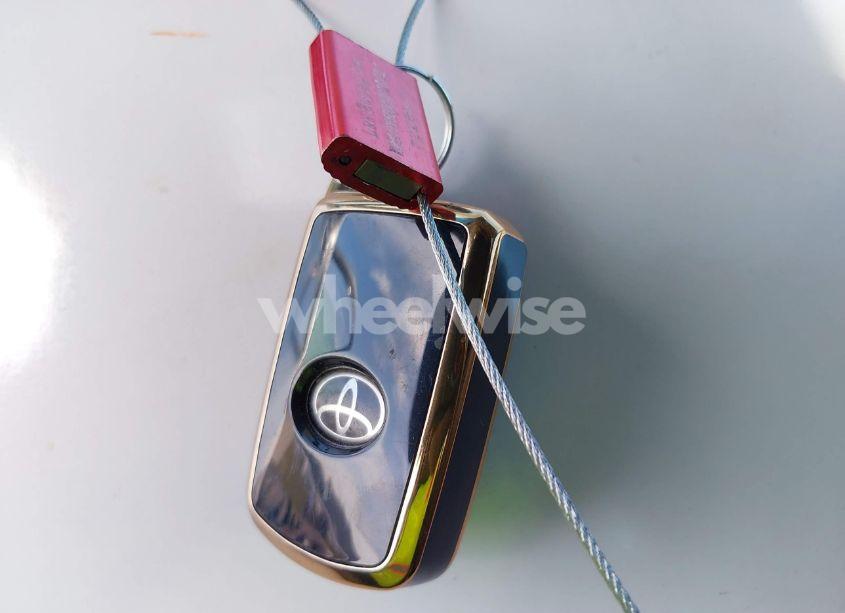 Photo 11 of 2012 Toyota Camry HYBRID XLE (VIN 4T1BD1FK6CU043326)