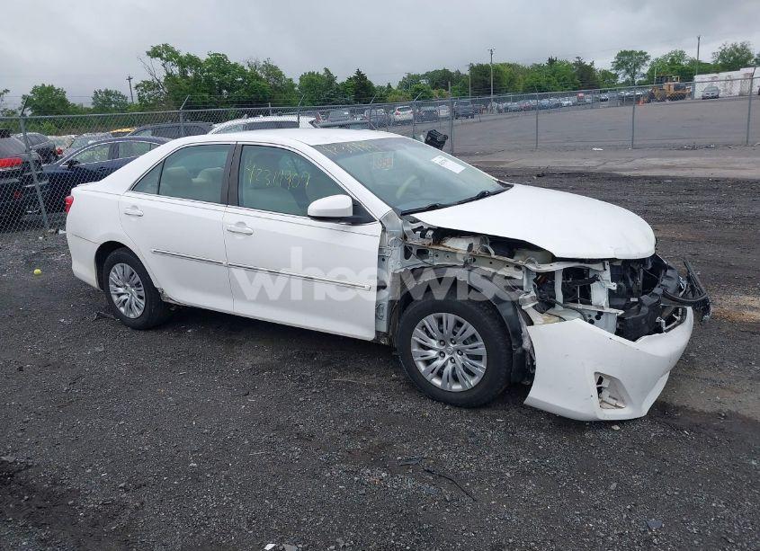 Photo 14 of 2013 Toyota Camry HYBRID LE (VIN 4T1BD1FK6DU064484)