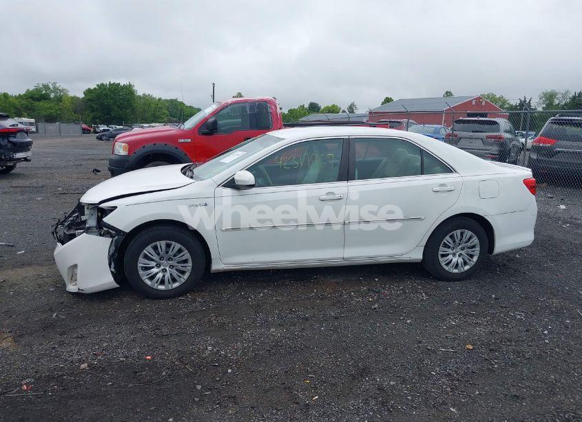 Photo 15 of 2013 Toyota Camry HYBRID LE (VIN 4T1BD1FK6DU064484)