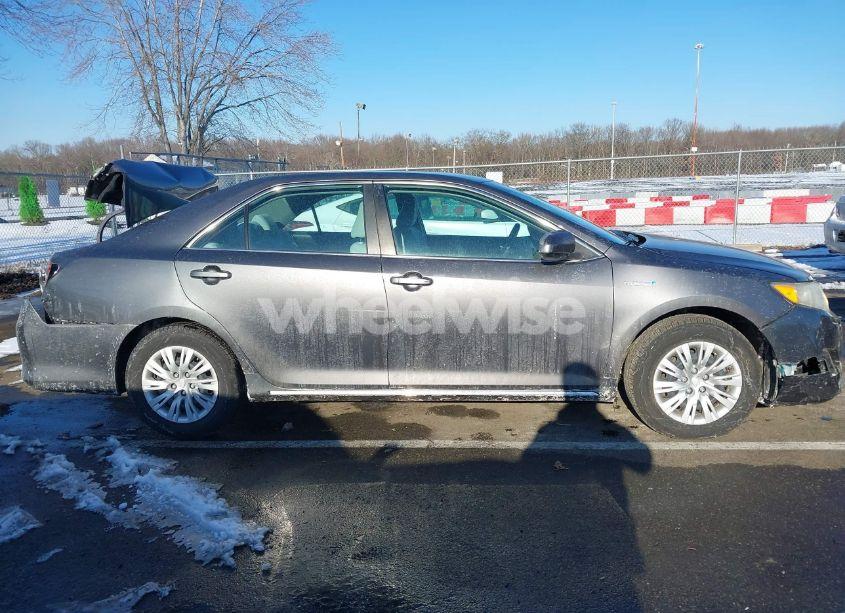 Photo 13 of 2013 Toyota Camry HYBRID LE (VIN 4T1BD1FK6DU080281)
