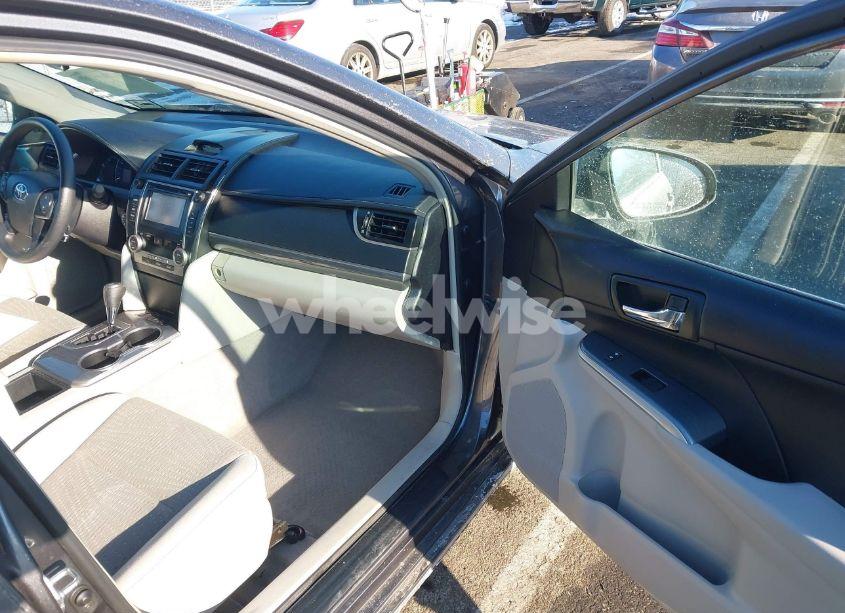 Photo 5 of 2013 Toyota Camry HYBRID LE (VIN 4T1BD1FK6DU080281)