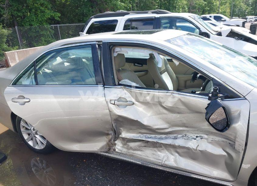 Photo 13 of 2014 Toyota Camry HYBRID XLE (VIN 4T1BD1FK6EU100238)