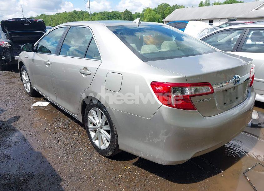 Photo 3 of 2014 Toyota Camry HYBRID XLE (VIN 4T1BD1FK6EU100238)