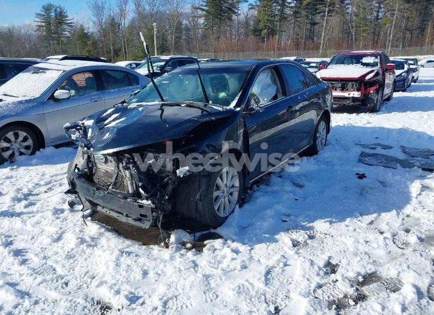 Photo 2 of 2014 Toyota Camry HYBRID XLE (VIN 4T1BD1FK6EU104998)