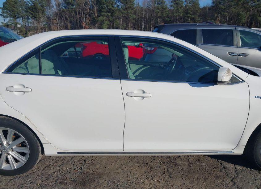 Photo 13 of 2014 Toyota Camry HYBRID XLE (VIN 4T1BD1FK6EU105035)