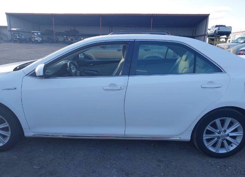 Photo 14 of 2014 Toyota Camry HYBRID XLE (VIN 4T1BD1FK6EU105035)