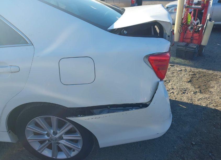 Photo 17 of 2014 Toyota Camry HYBRID XLE (VIN 4T1BD1FK6EU105035)