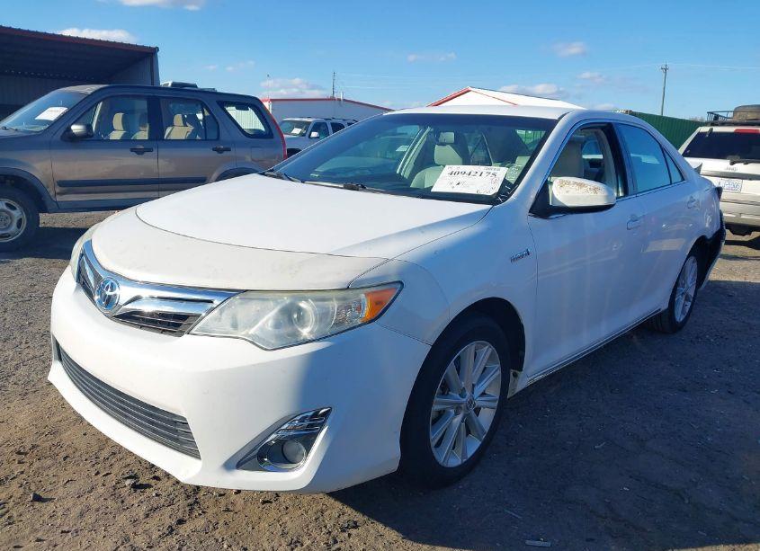 Photo 2 of 2014 Toyota Camry HYBRID XLE (VIN 4T1BD1FK6EU105035)