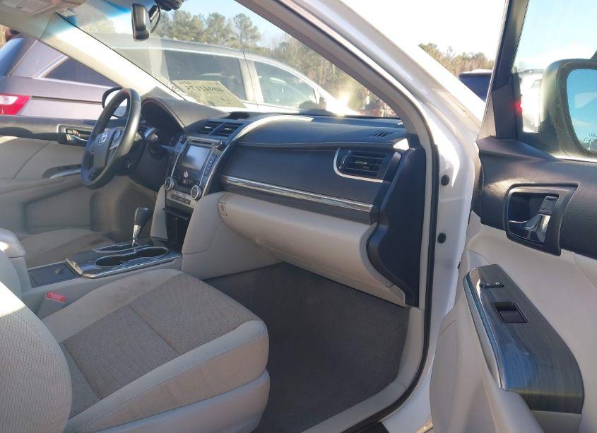 Photo 5 of 2014 Toyota Camry HYBRID XLE (VIN 4T1BD1FK6EU105035)