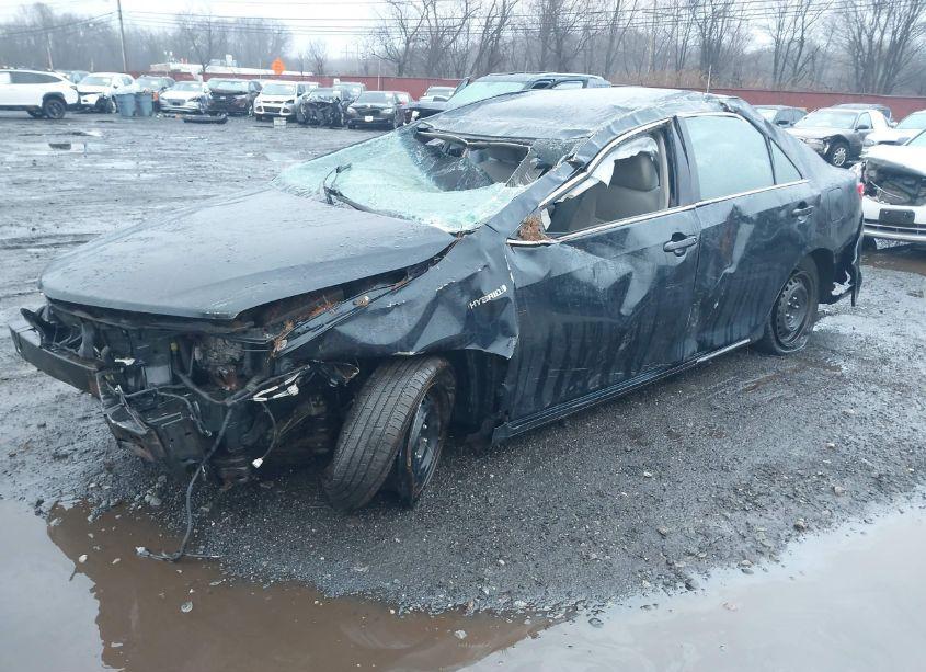 Photo 2 of 2014 Toyota Camry HYBRID LE (VIN 4T1BD1FK6EU137757)