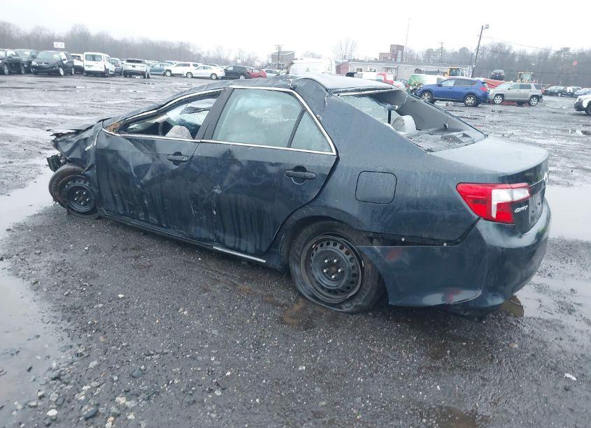 Photo 3 of 2014 Toyota Camry HYBRID LE (VIN 4T1BD1FK6EU137757)