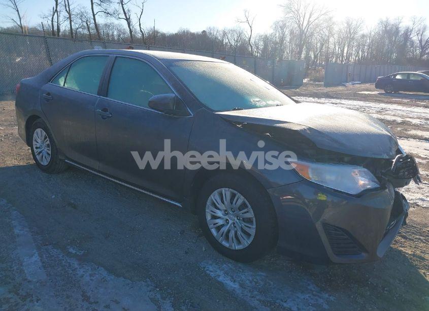 2014 Toyota Camry HYBRID LE (VIN 4T1BD1FK6EU139430) main photo