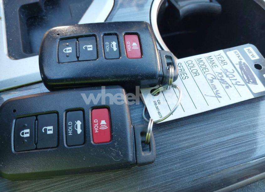 Photo 11 of 2014 Toyota Camry HYBRID LE (VIN 4T1BD1FK6EU139430)