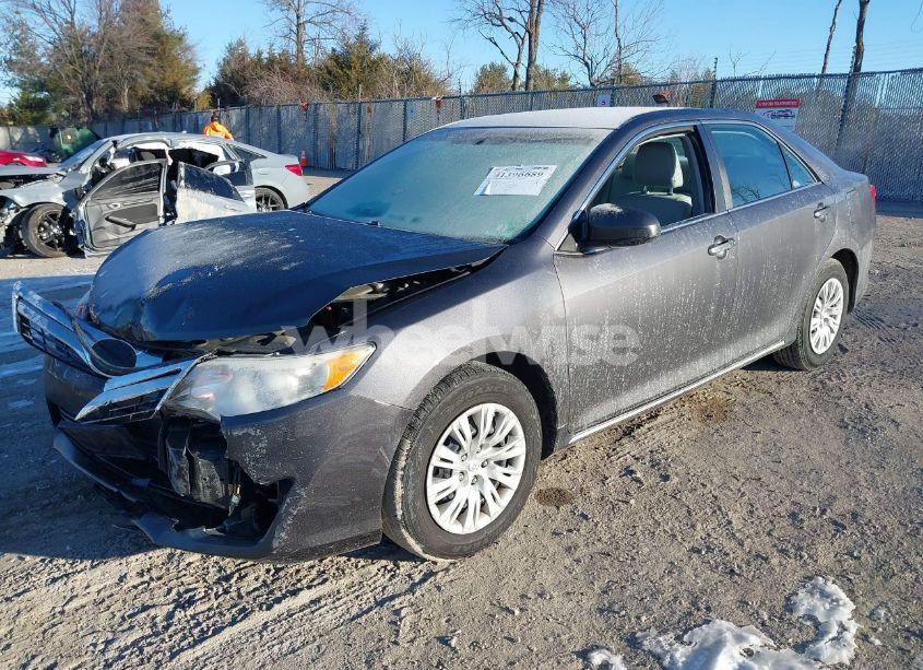 Photo 2 of 2014 Toyota Camry HYBRID LE (VIN 4T1BD1FK6EU139430)