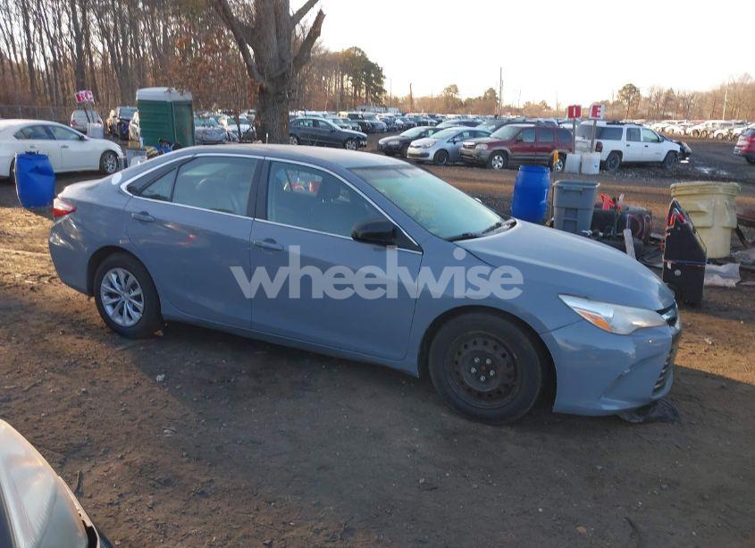 Photo 13 of 2015 Toyota Camry HYBRID LE (VIN 4T1BD1FK6FU151692)