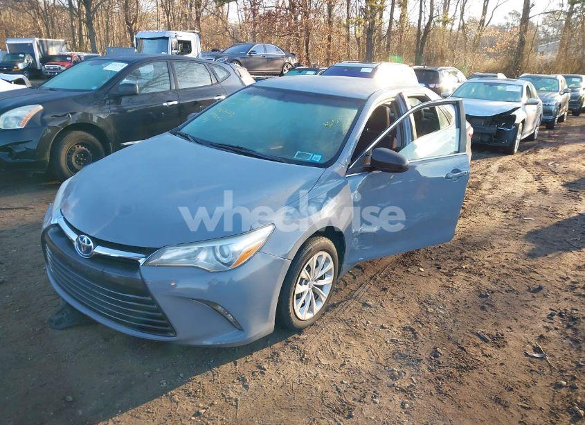 Photo 2 of 2015 Toyota Camry HYBRID LE (VIN 4T1BD1FK6FU151692)