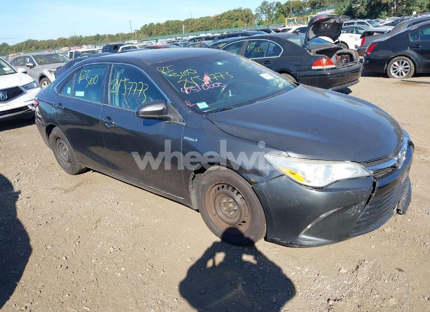 2015 Toyota Camry HYBRID LE (VIN 4T1BD1FK6FU152938) main photo