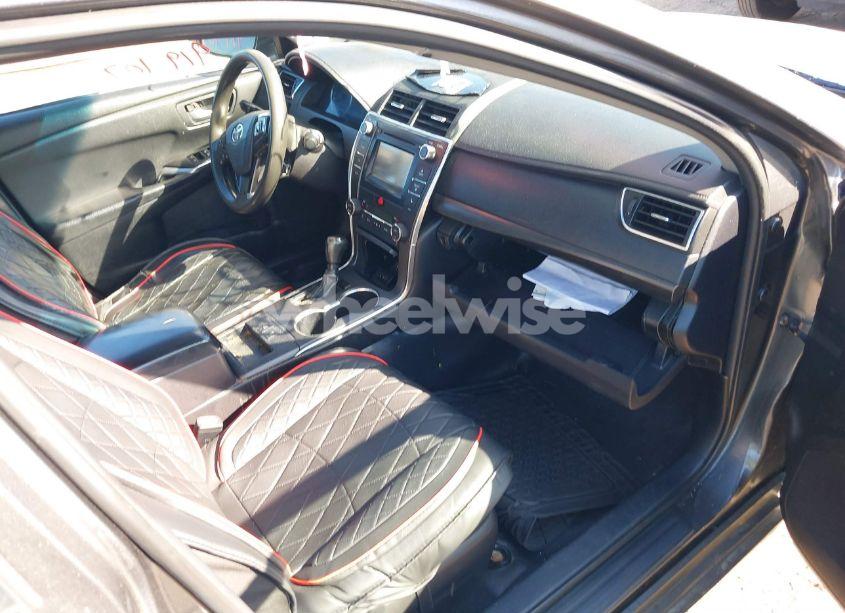 Photo 5 of 2015 Toyota Camry HYBRID LE (VIN 4T1BD1FK6FU152938)