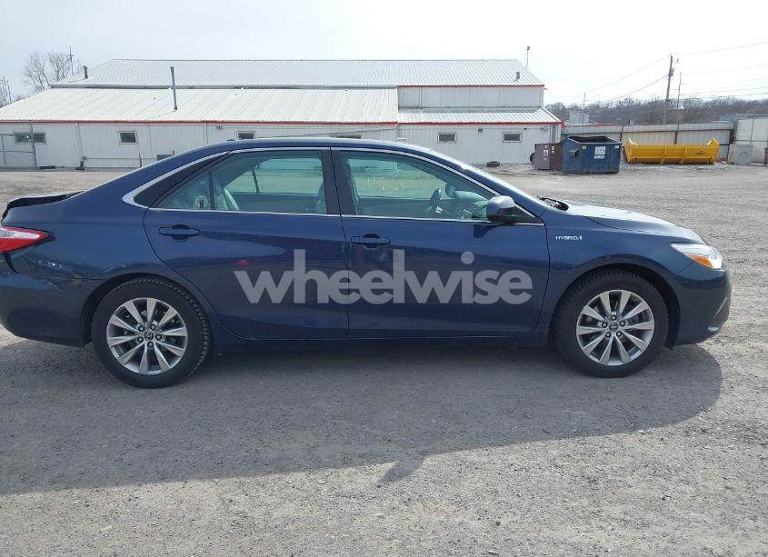 Photo 13 of 2015 Toyota Camry HYBRID XLE (VIN 4T1BD1FK6FU170842)