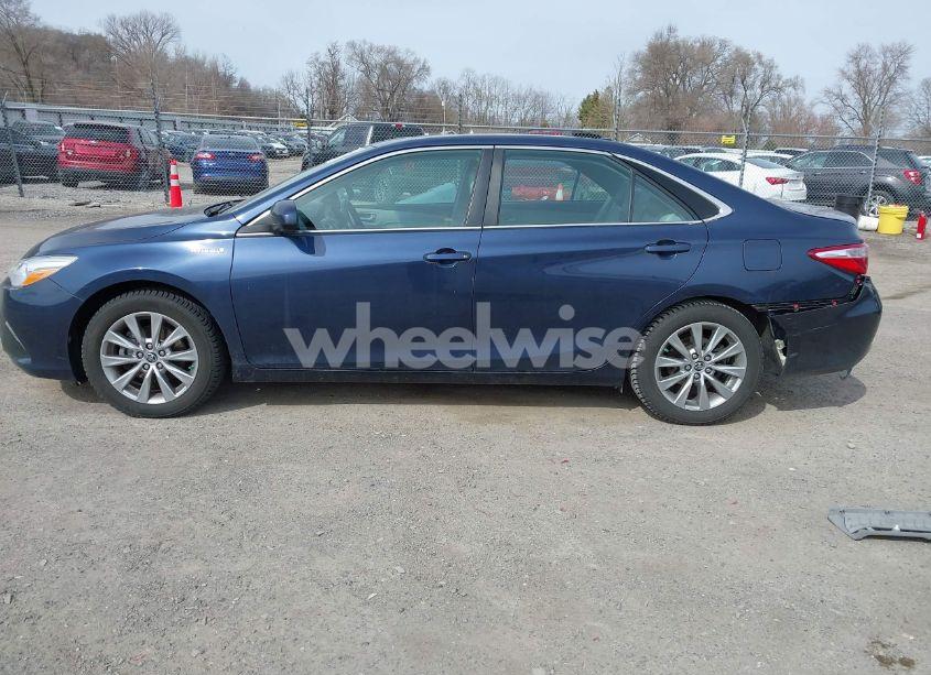 Photo 14 of 2015 Toyota Camry HYBRID XLE (VIN 4T1BD1FK6FU170842)