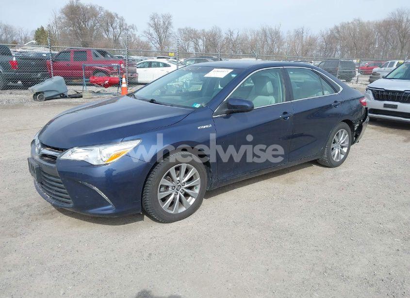 Photo 2 of 2015 Toyota Camry HYBRID XLE (VIN 4T1BD1FK6FU170842)