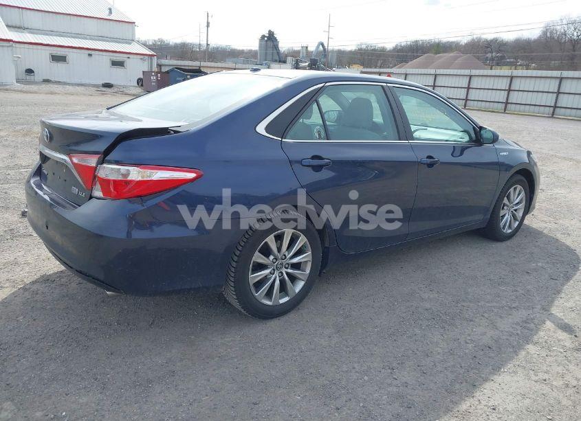 Photo 4 of 2015 Toyota Camry HYBRID XLE (VIN 4T1BD1FK6FU170842)