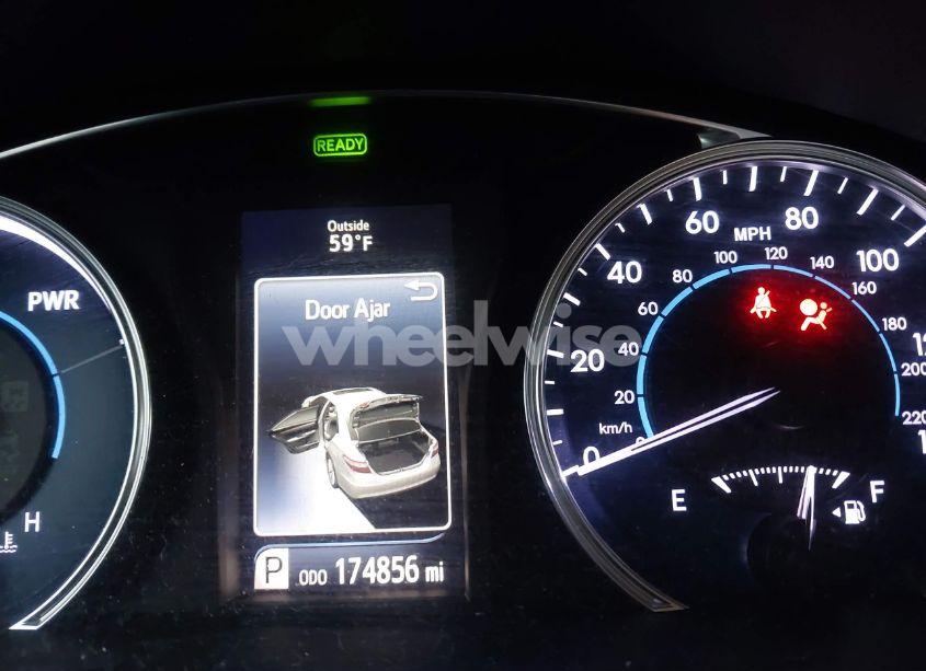 Photo 15 of 2016 Toyota Camry HYBRID LE (VIN 4T1BD1FK6GU182314)