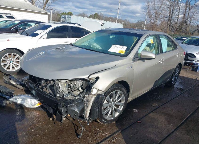 Photo 2 of 2016 Toyota Camry HYBRID XLE (VIN 4T1BD1FK6GU191174)