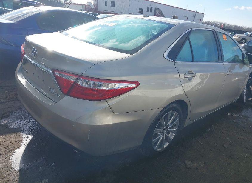 Photo 4 of 2016 Toyota Camry HYBRID XLE (VIN 4T1BD1FK6GU191174)