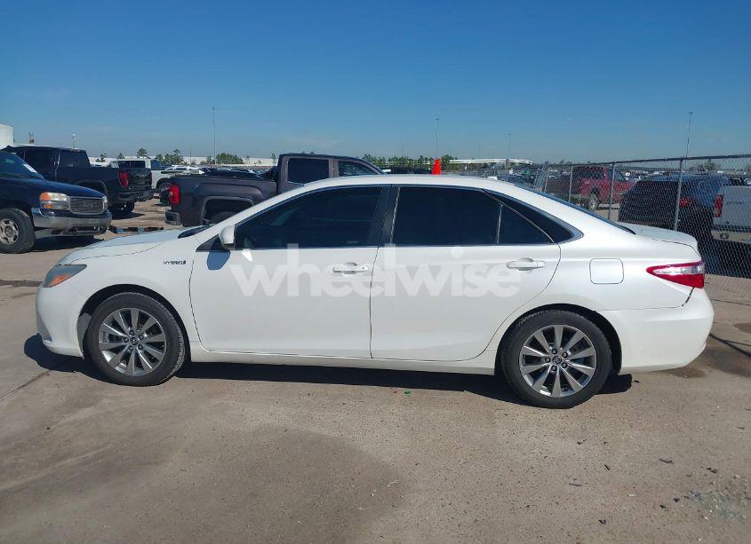 Photo 15 of 2016 Toyota Camry HYBRID XLE (VIN 4T1BD1FK6GU193488)