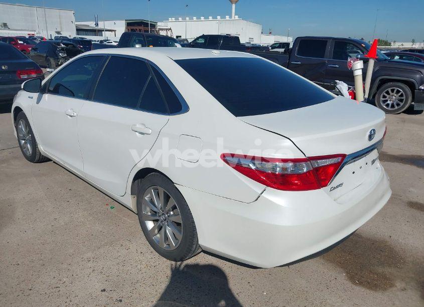 Photo 3 of 2016 Toyota Camry HYBRID XLE (VIN 4T1BD1FK6GU193488)